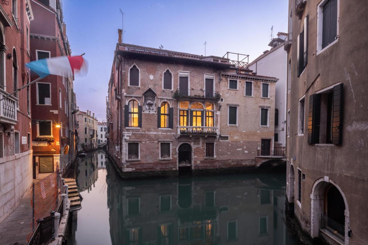 Palazzo Soranzo Noble Floor R&R Lägenhet Venedig Exteriör bild